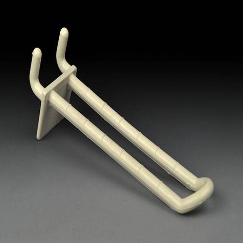 Ganchos Sencillos para una Exhibición Ordenada, Accesible y Rentable Ganchos Sencillos para una Exhibición Ordenada, Accesible y Rentable